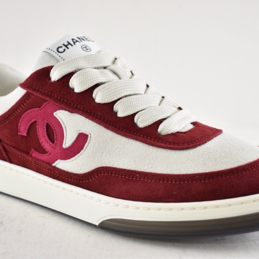 Chanel 23P Burgundy Suede White CC Logo Flat Lace Up Runner Trainer Sneaker - Picture 4 of 4